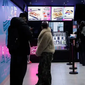 سيطرة مطاعم الوجبات السريعة.. هل تهدد المطبخ الفرنسي الراقي؟